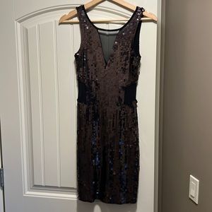 Sequin Fitted Midi Dress new without tag size XS mesh V neck sexy dress
